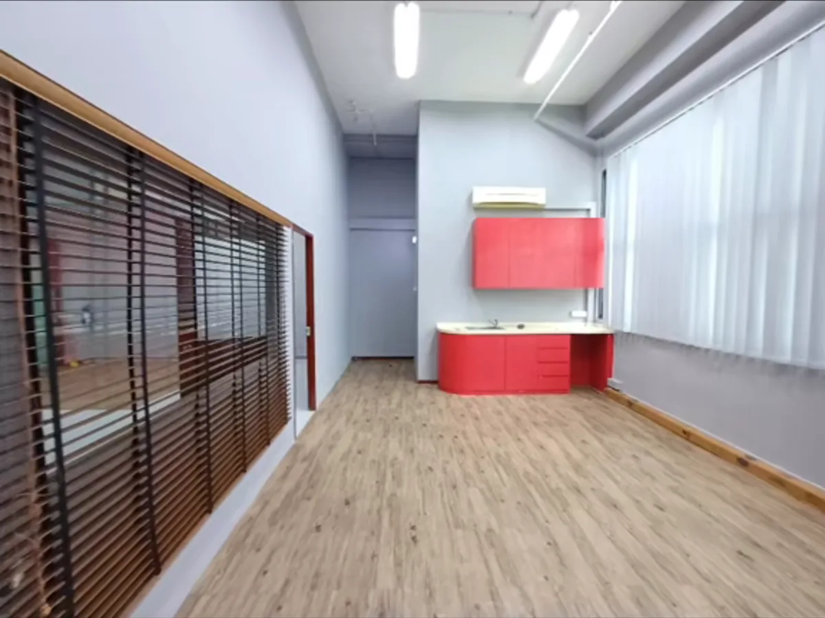 Commercial room finish
