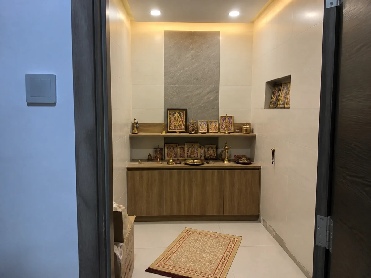 Prayer room feature finish